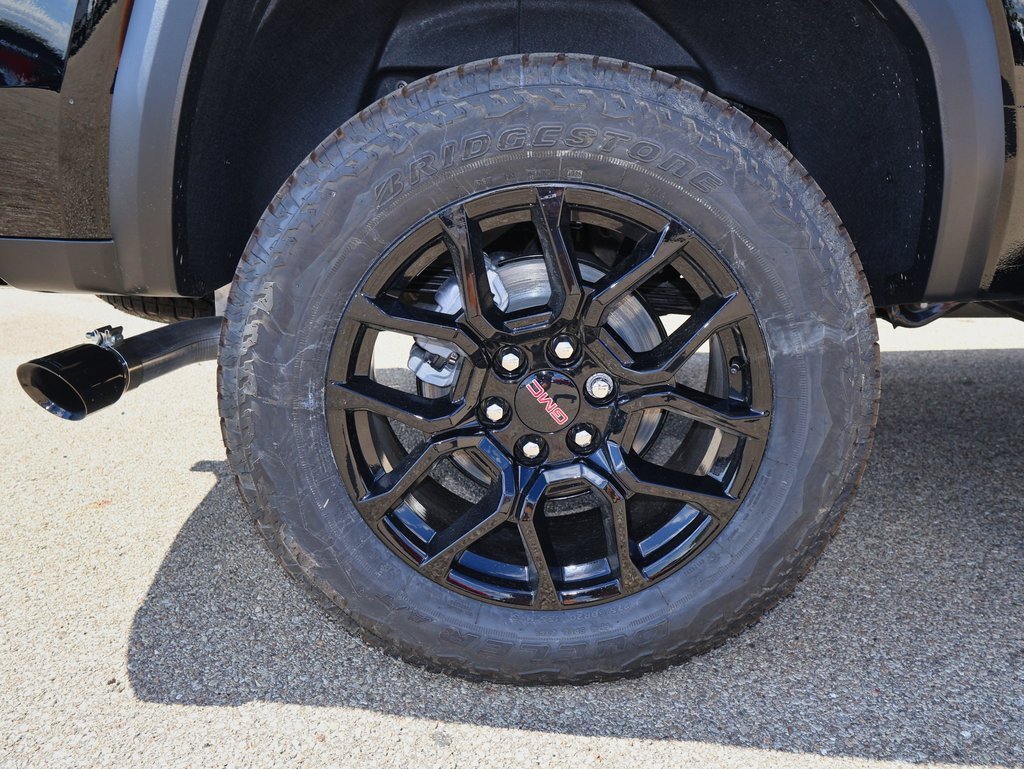 New 2026 GMC Canyon Denali w/ LPO, Denali Black Edition image 31