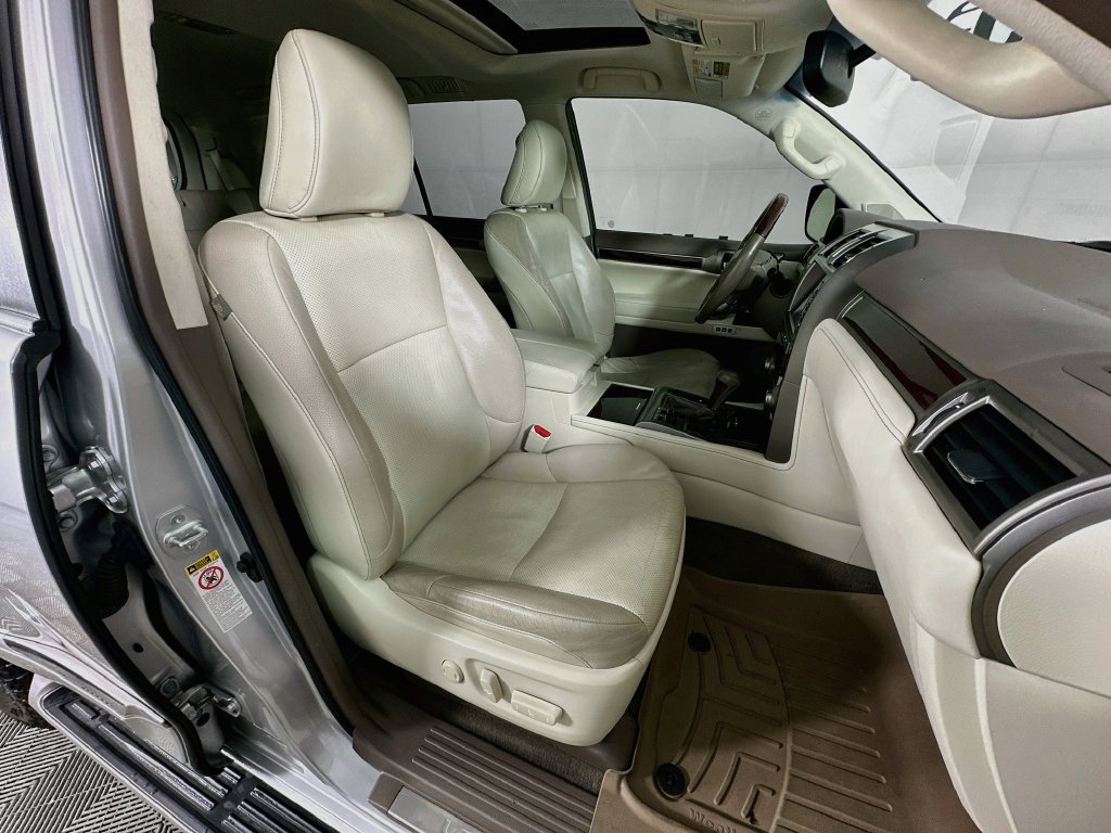 Used 2017 Lexus GX 460 Premium AWD/4WD image 35