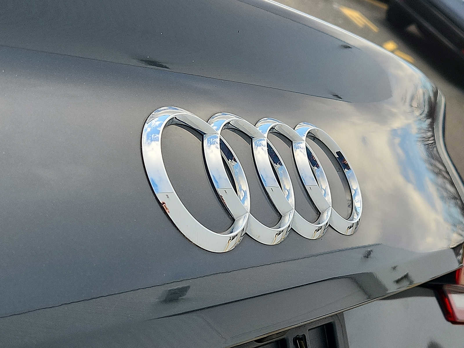 Used 2017 Audi A4 2.0T Premium Plus w/ Premium Plus Package image 29