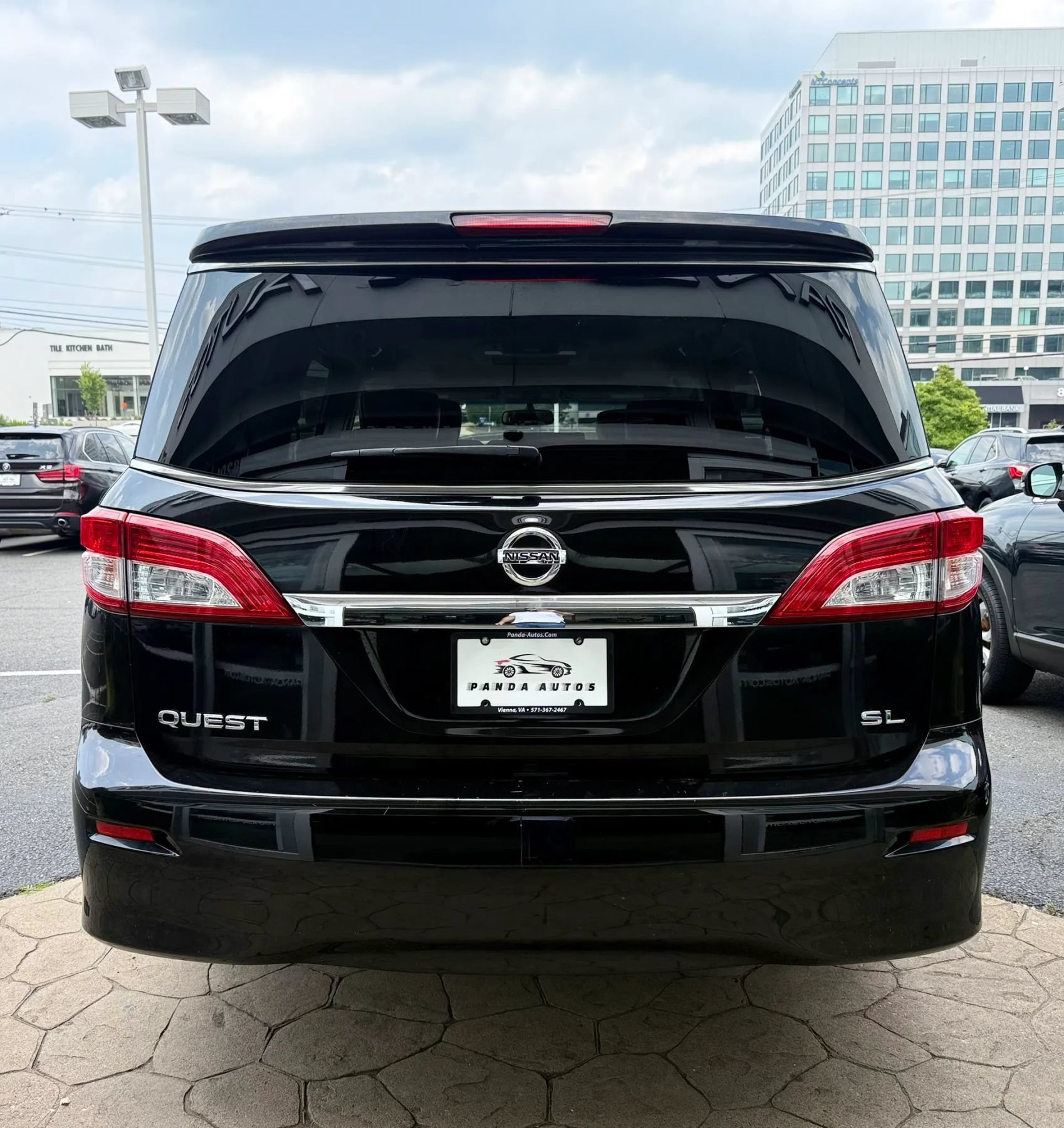 Used 2012 Nissan Quest SL w/ Bose Pkg FWD image 6