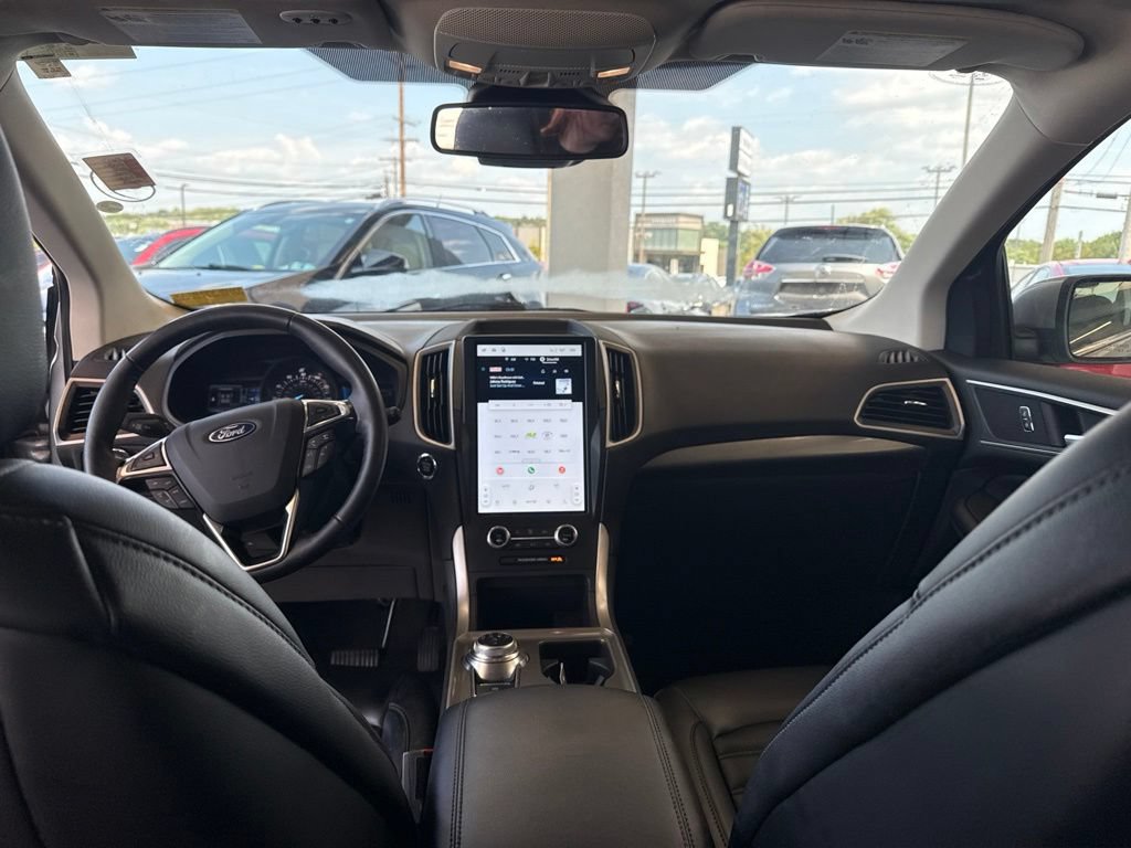 Certified 2024 Ford Edge SEL w/ Convenience Package AWD/4WD image 16