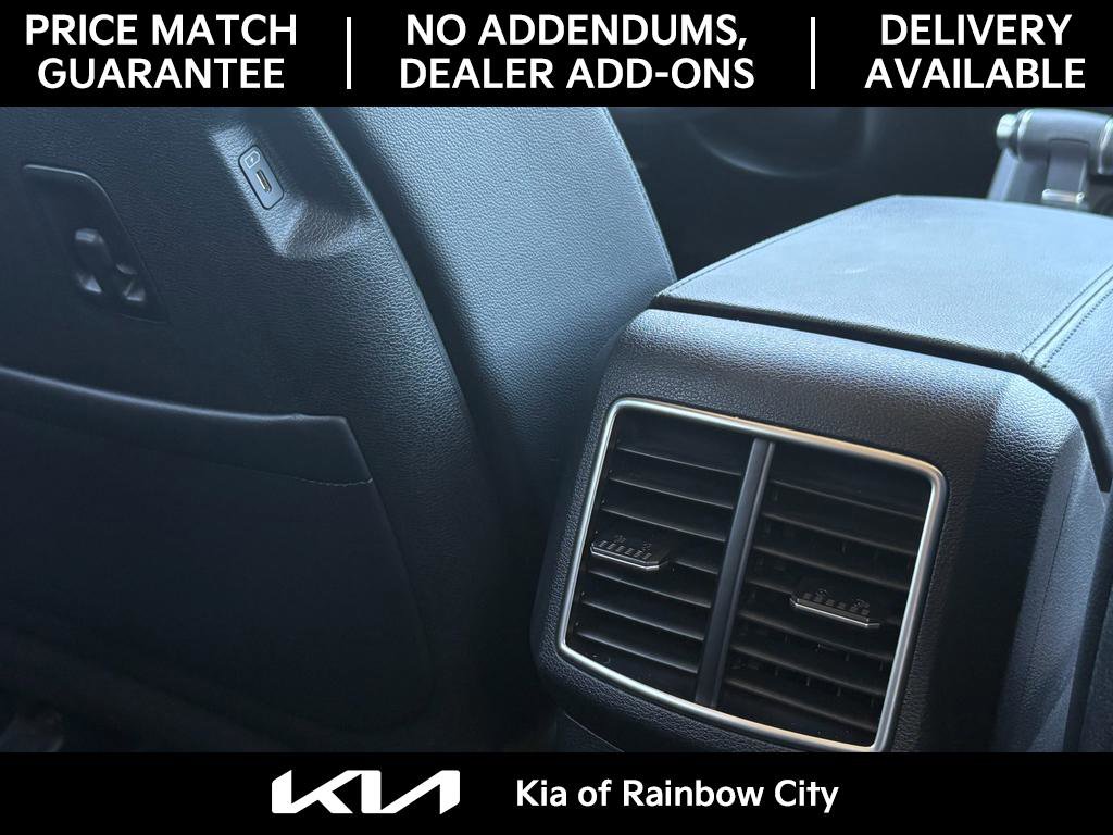 Used 2025 Kia Sportage EX FWD image 17