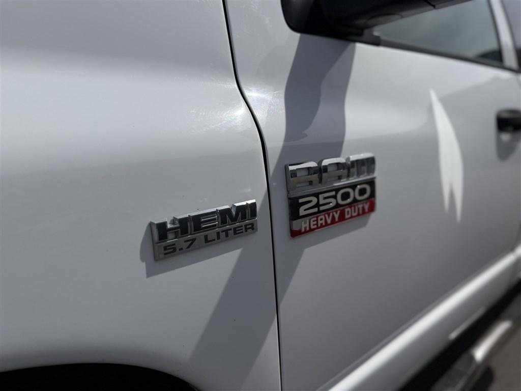Used 2009 Dodge Ram 2500 Truck SXT AWD/4WD image 11