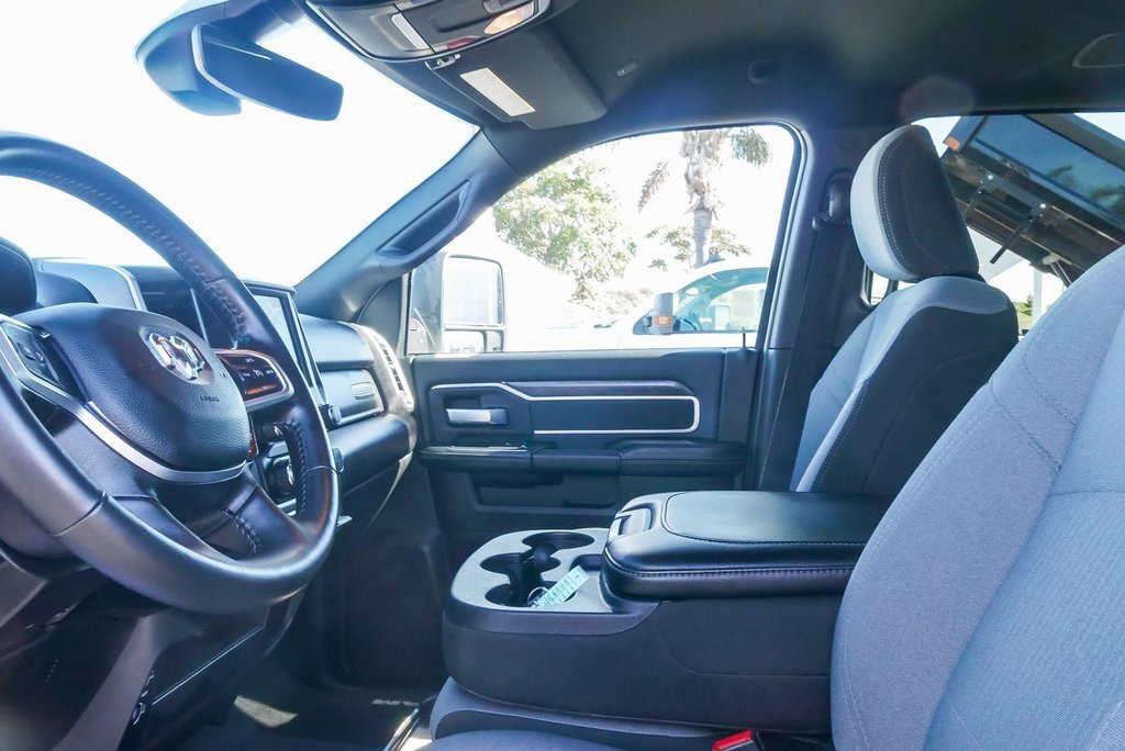 Used 2024 RAM 2500 Big Horn w/ Bed Utility Group image 17