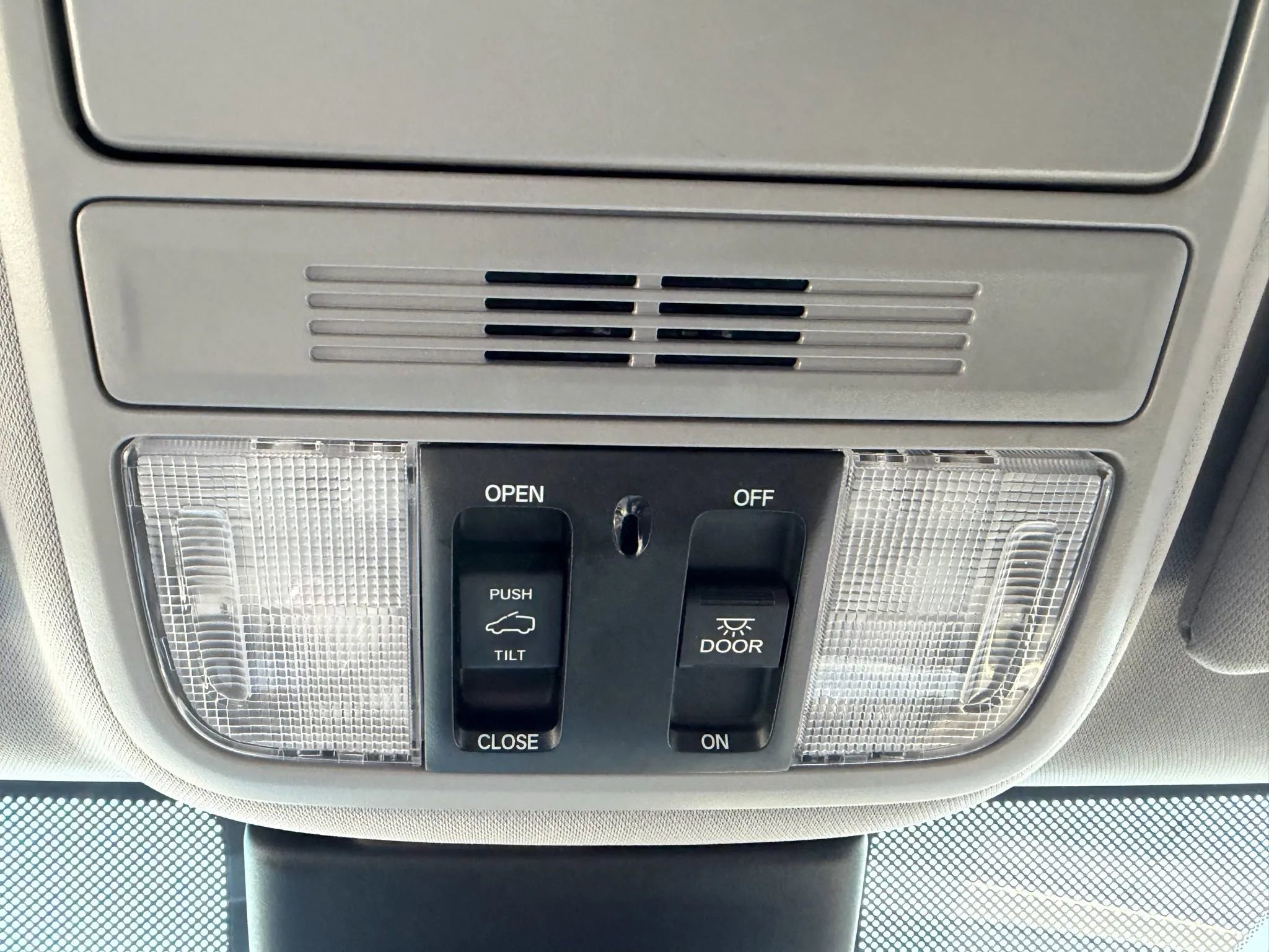 Used 2021 Honda Odyssey EX-L image 34