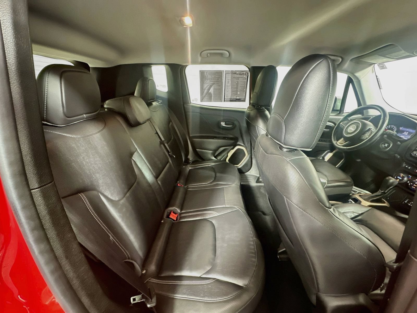 Used 2017 Jeep Renegade Limited w/ Advanced Technology Group FWD image 26