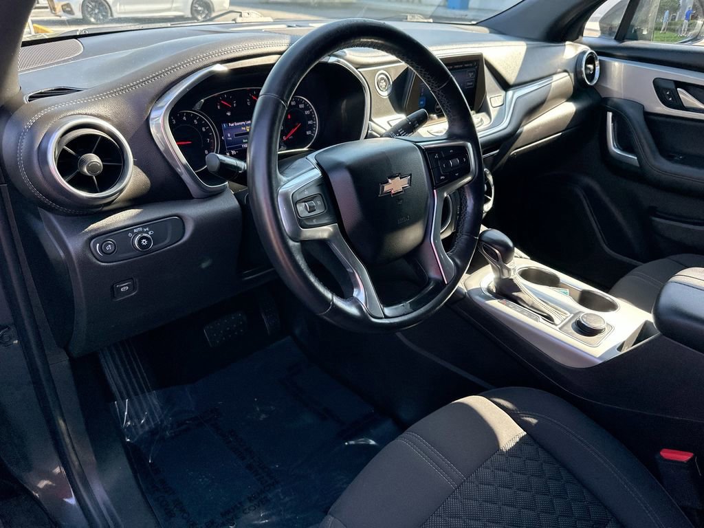 Used 2019 Chevrolet Blazer LT FWD image 9