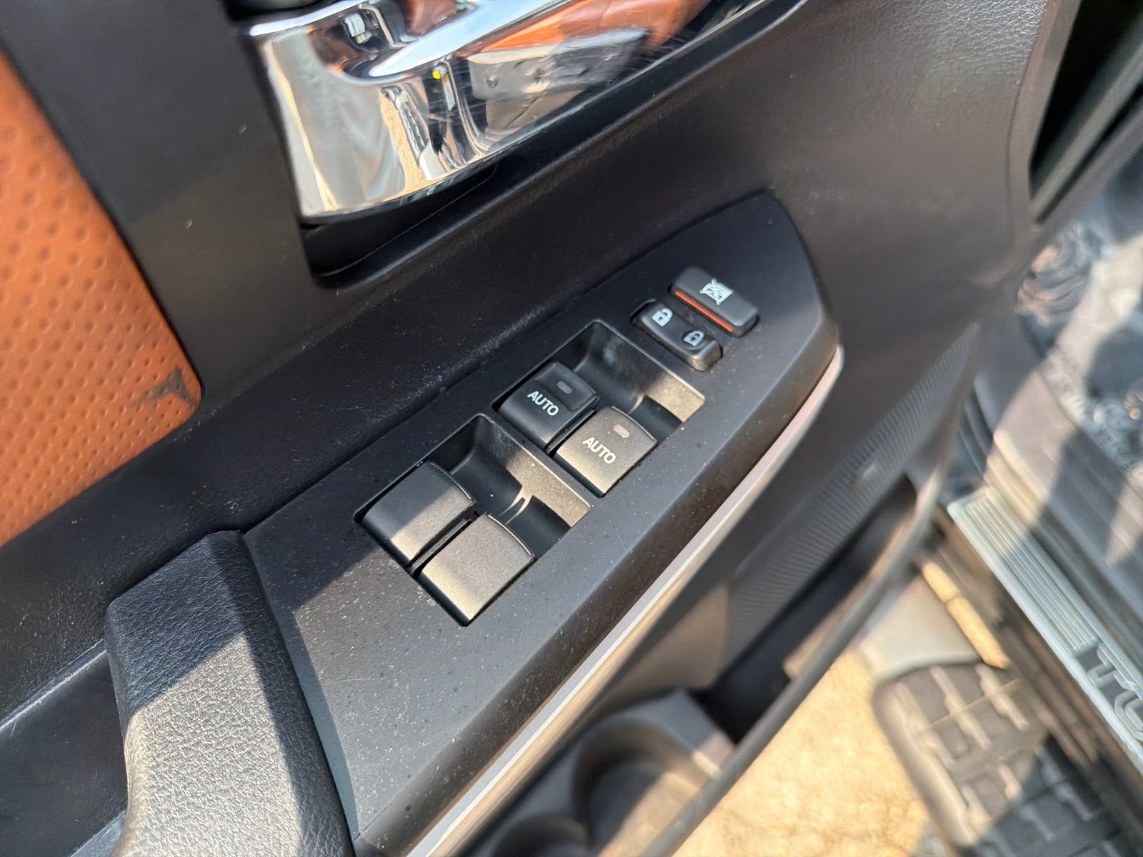 Used 2017 Toyota Tundra 1794 Edition AWD/4WD image 12