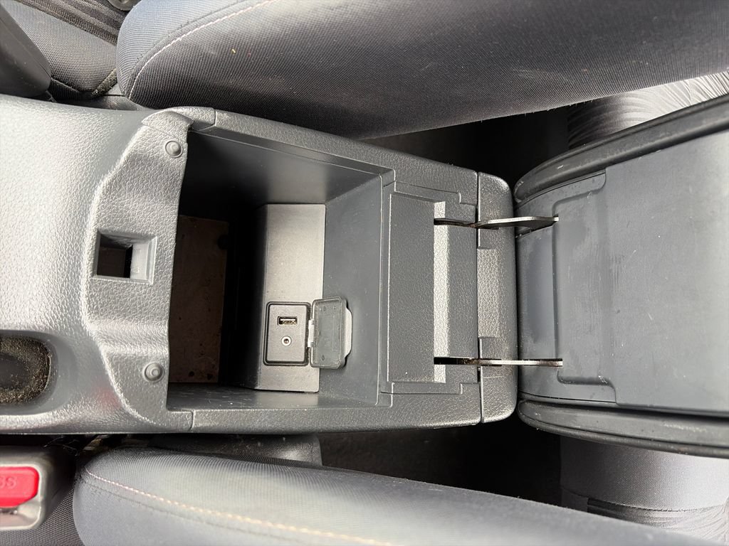 Used 2016 Nissan Sentra SV FWD image 27