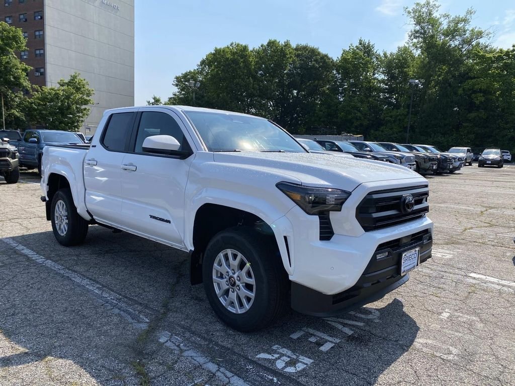 New 2026 Toyota Tacoma SR5