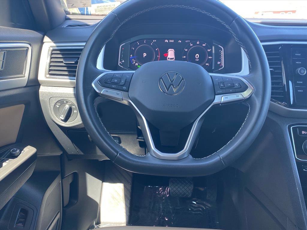 Certified 2023 Volkswagen Atlas Cross Sport SE w/ Panoramic Sunroof Package image 6