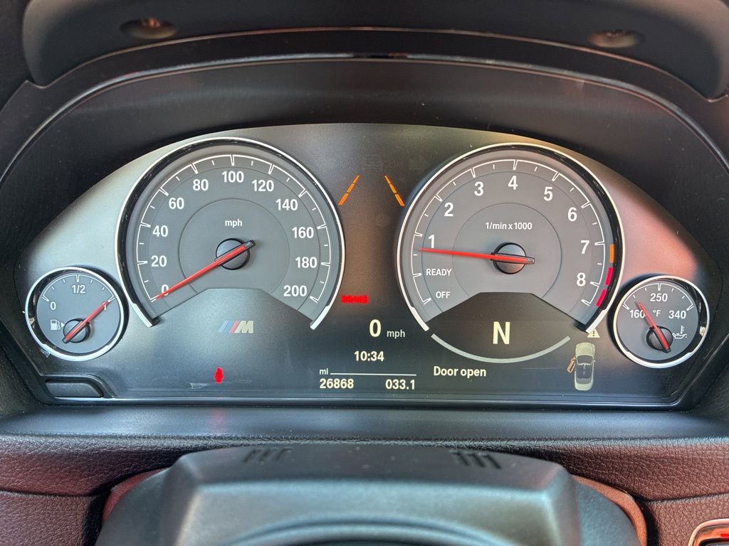 Used 2016 BMW M4 Convertible image 30