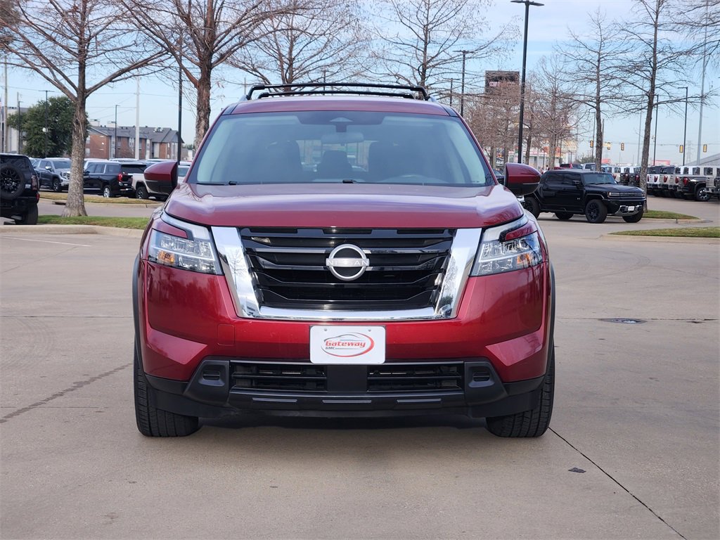 Used 2022 Nissan Pathfinder SV w/ Cargo Package image 2