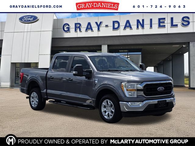 Used 2021 Ford F150 XLT w/ Trailer Tow Package RWD image 1