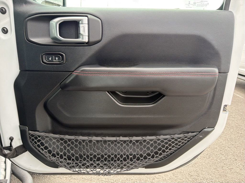 Used 2018 Jeep Wrangler Unlimited Rubicon image 30