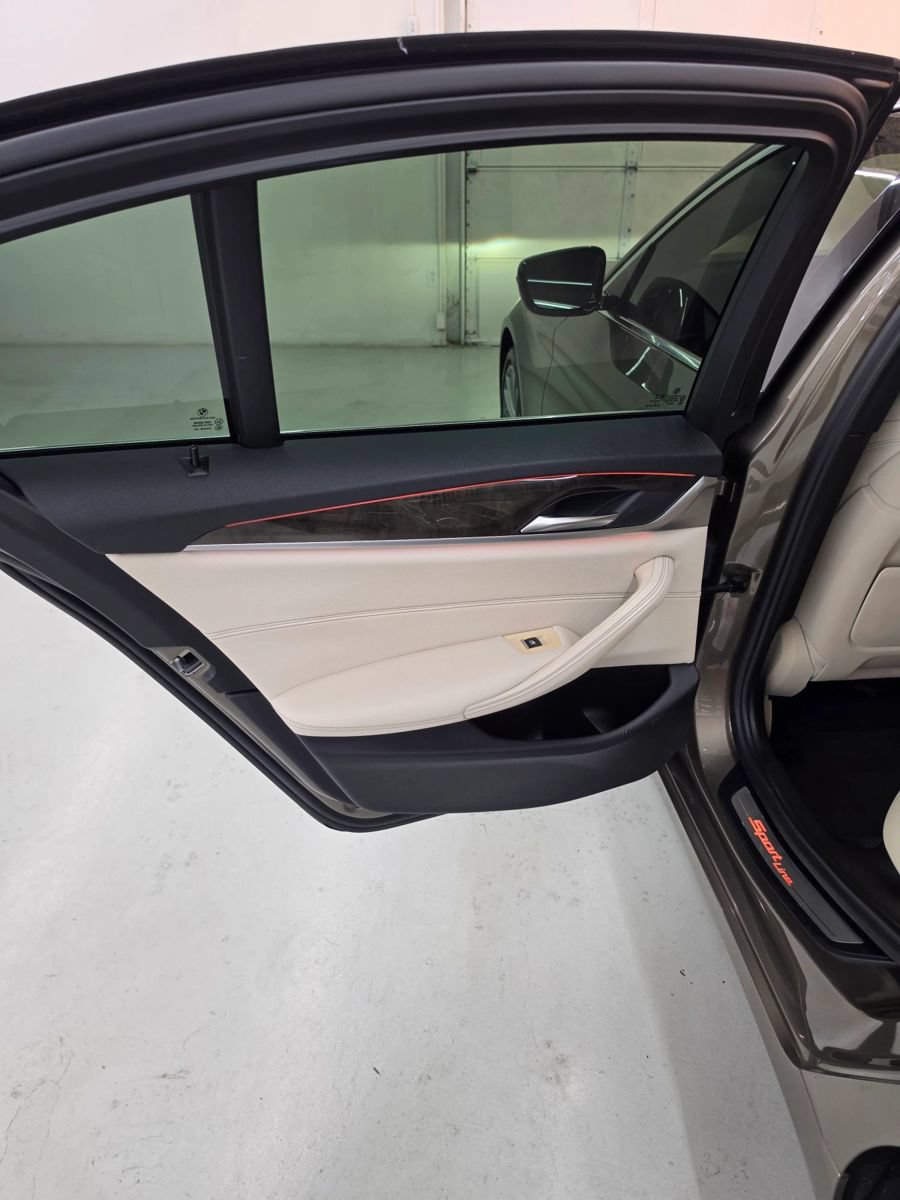Used 2018 BMW 540i RWD image 50