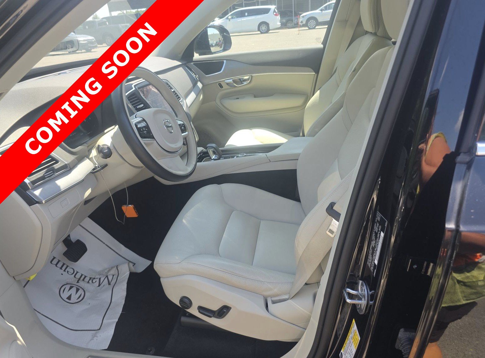 Used 2024 Volvo XC90 B5 Core AWD/4WD image 6