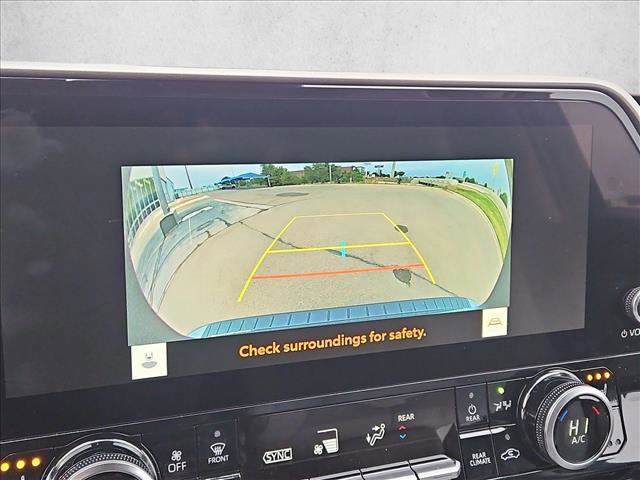 Used 2023 Toyota Highlander Limited FWD image 13