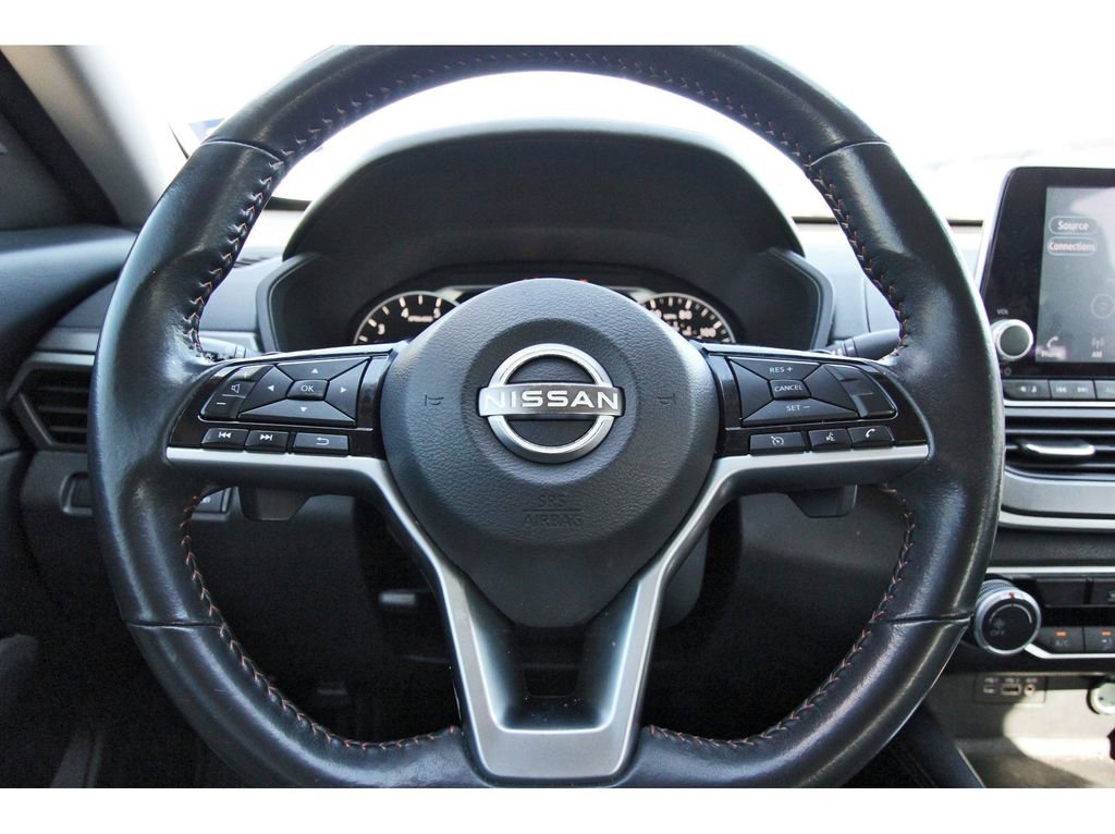 Used 2024 Nissan Altima 2.5 SR image 9
