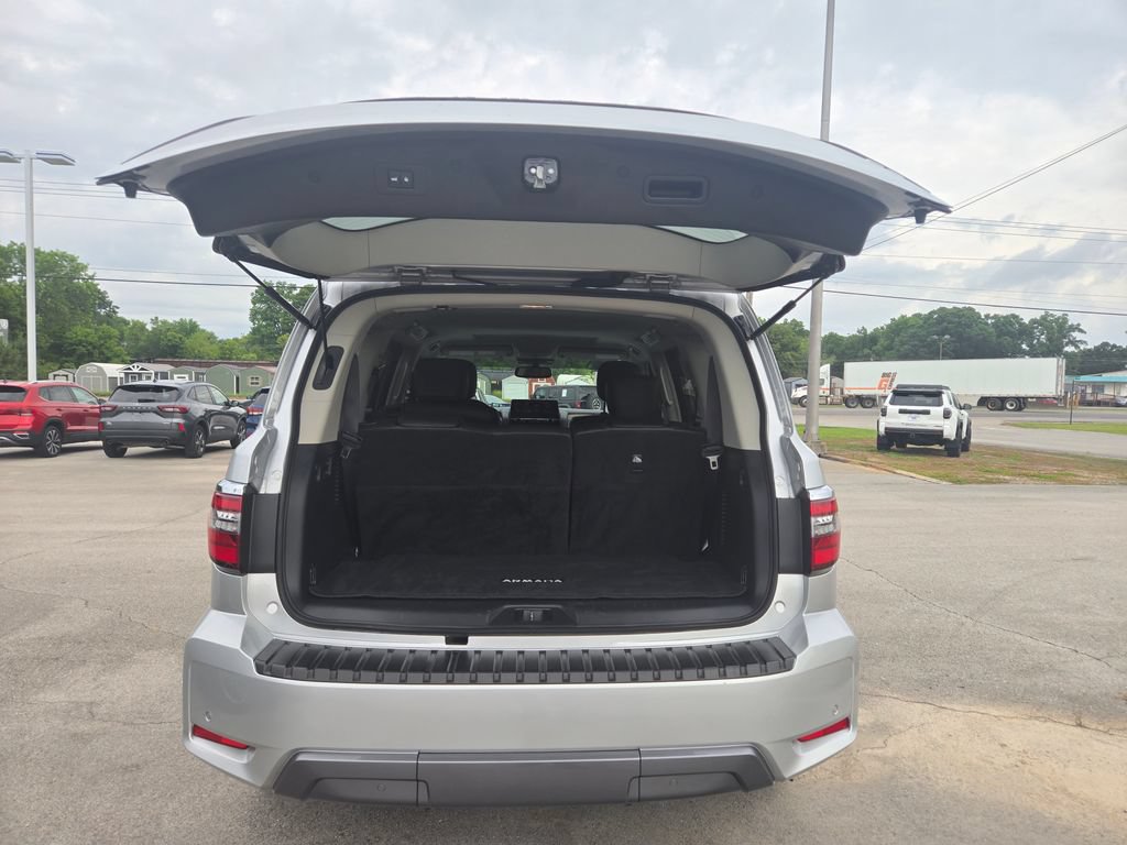 Used 2023 Nissan Armada SL w/ Captain's Chairs Package RWD image 5