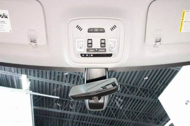 Used 2020 Chevrolet Traverse Premier w/ Redline Edition image 8