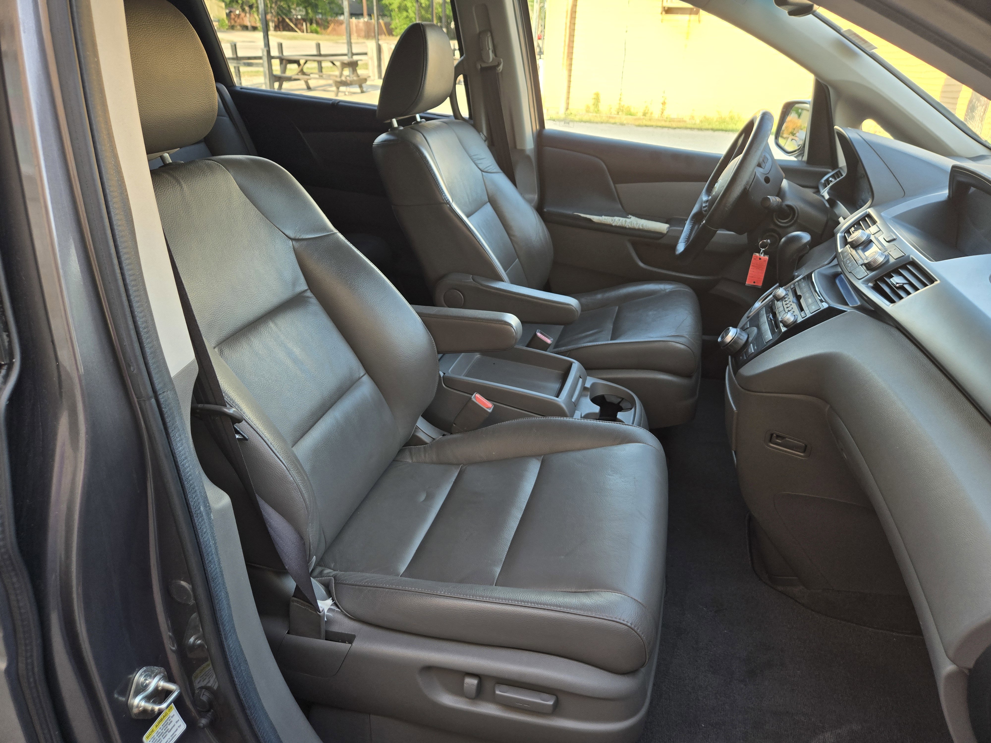 Used 2012 Honda Odyssey Touring image 9