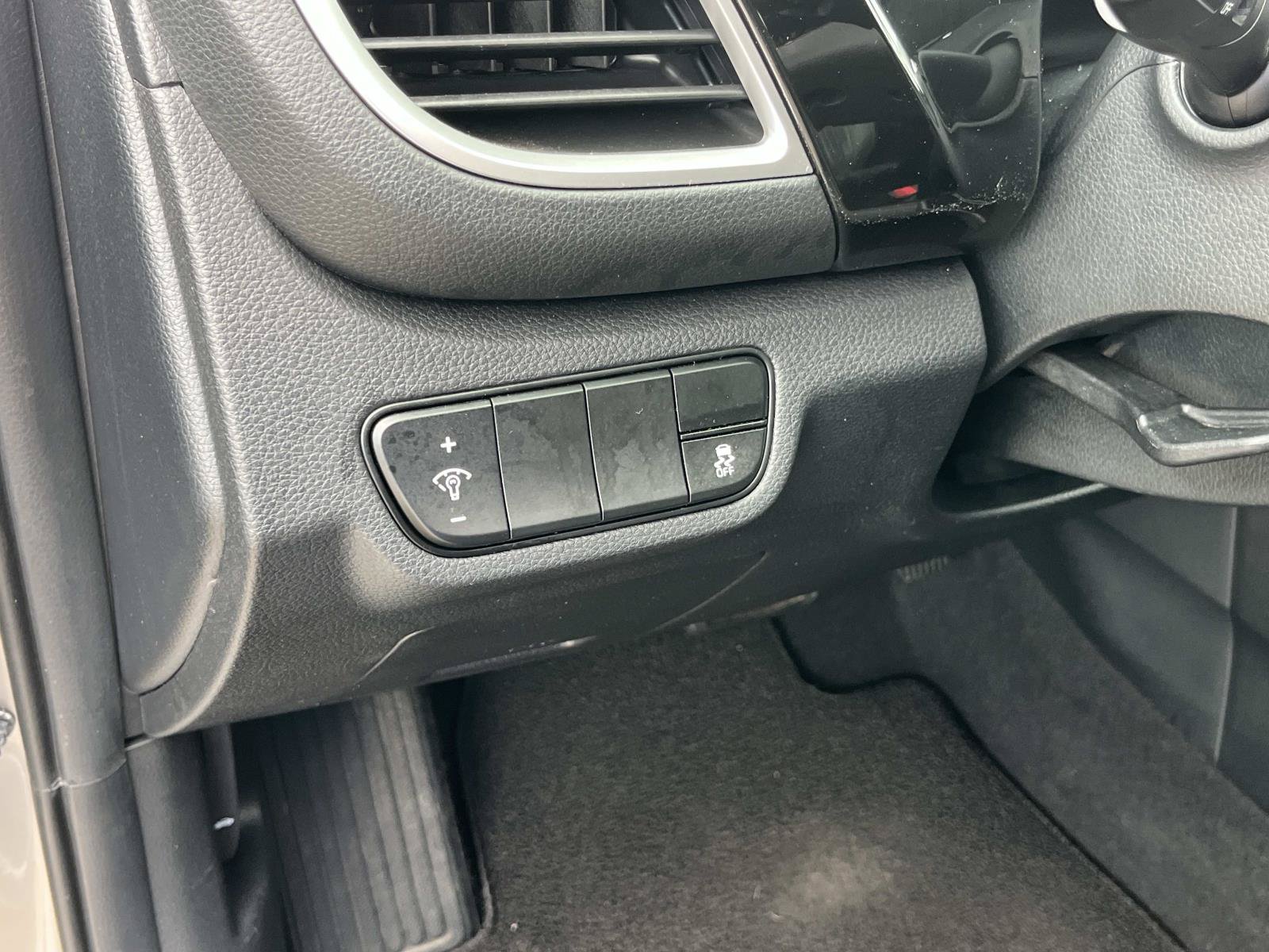 Used 2024 Kia Seltos X-Line AWD/4WD image 27