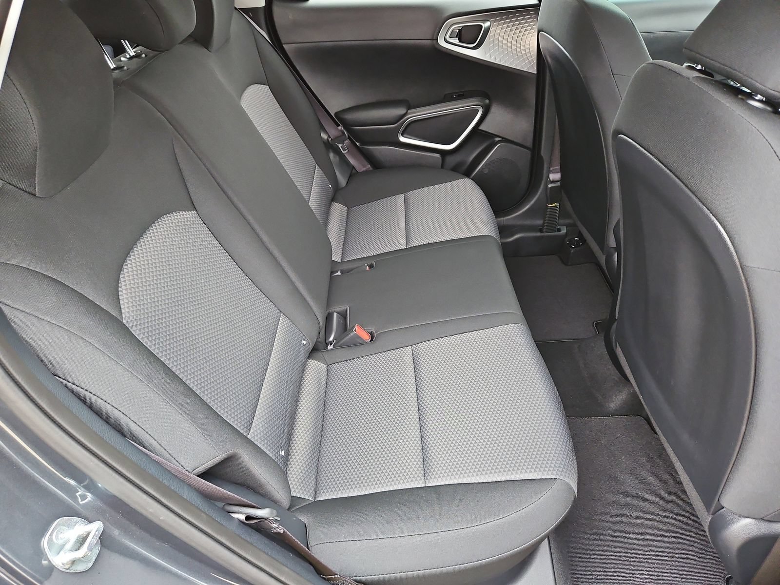 Used 2025 Kia Soul LX w/ LX Technology Package FWD image 20