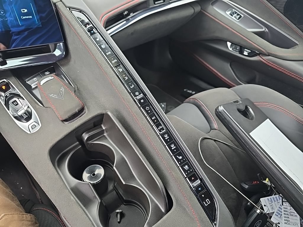 Used 2024 Chevrolet Corvette Stingray Premium Conv w/ Stealth Interior Trim Package RWD image 25