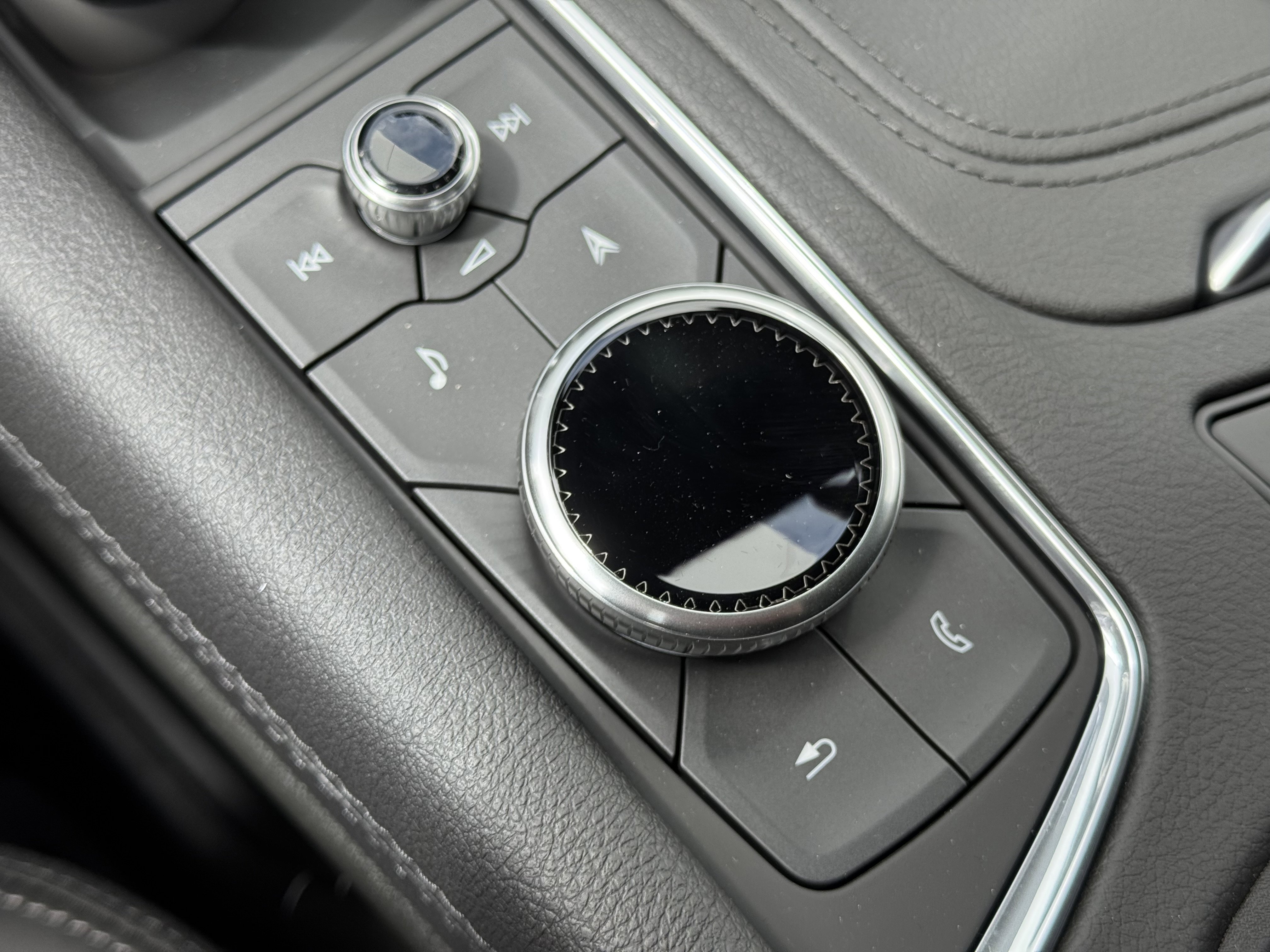 New 2025 Cadillac XT5 Premium Luxury w/ Technology Package image 24