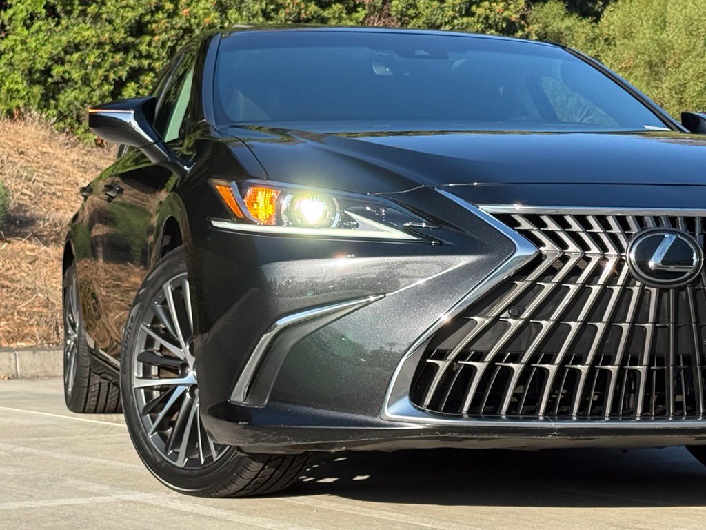Certified 2025 Lexus ES 300h w/ Premium Package FWD image 7