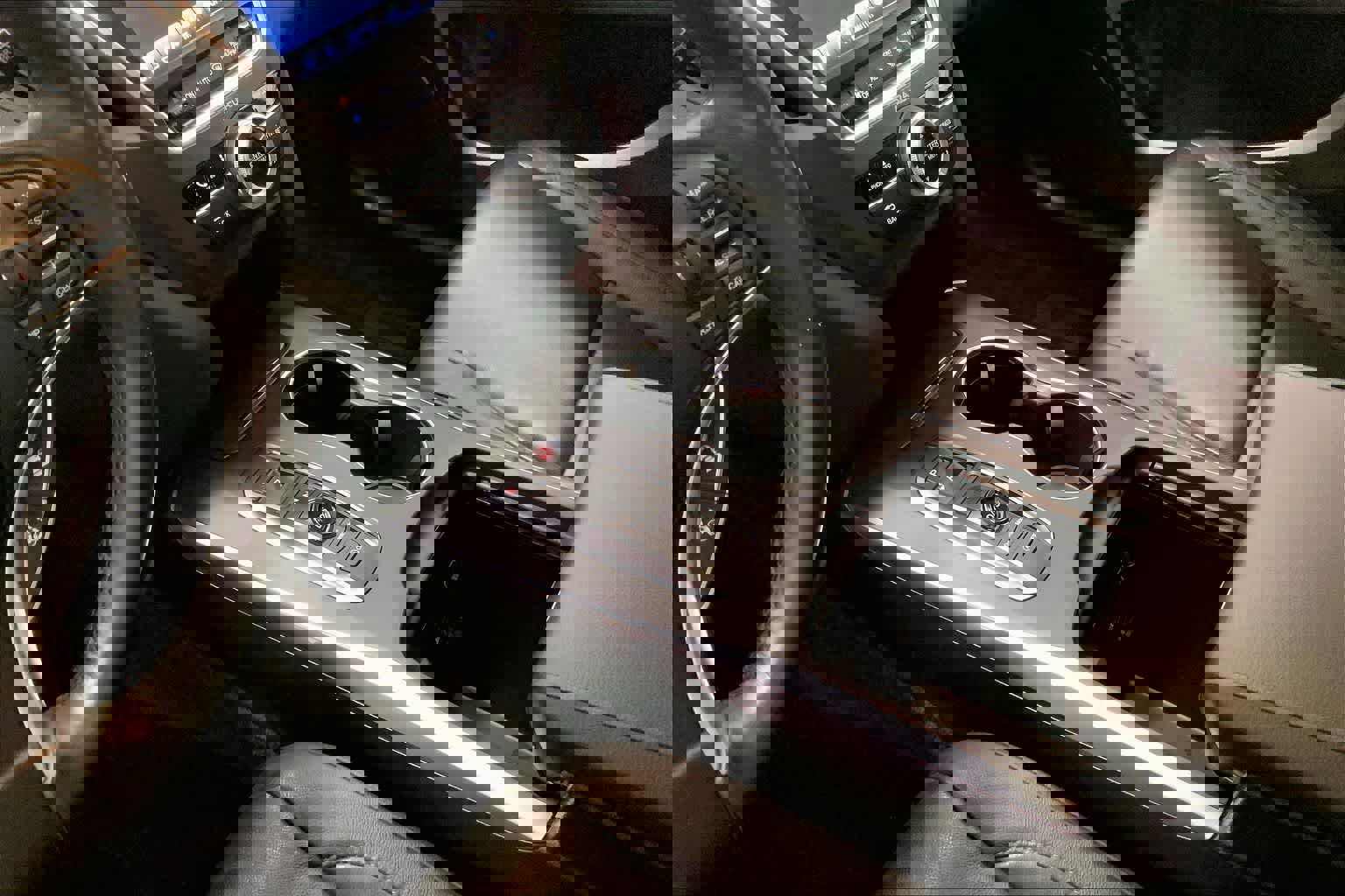 Used 2020 Acura MDX SH-AWD image 15