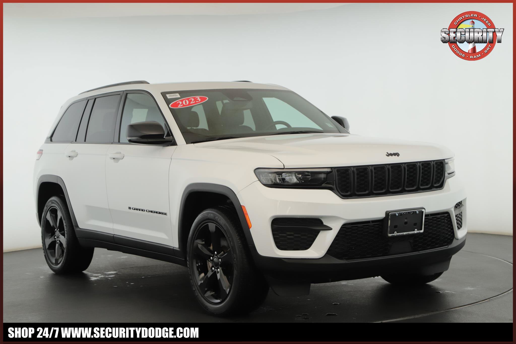 Used 2023 Jeep Grand Cherokee Altitude