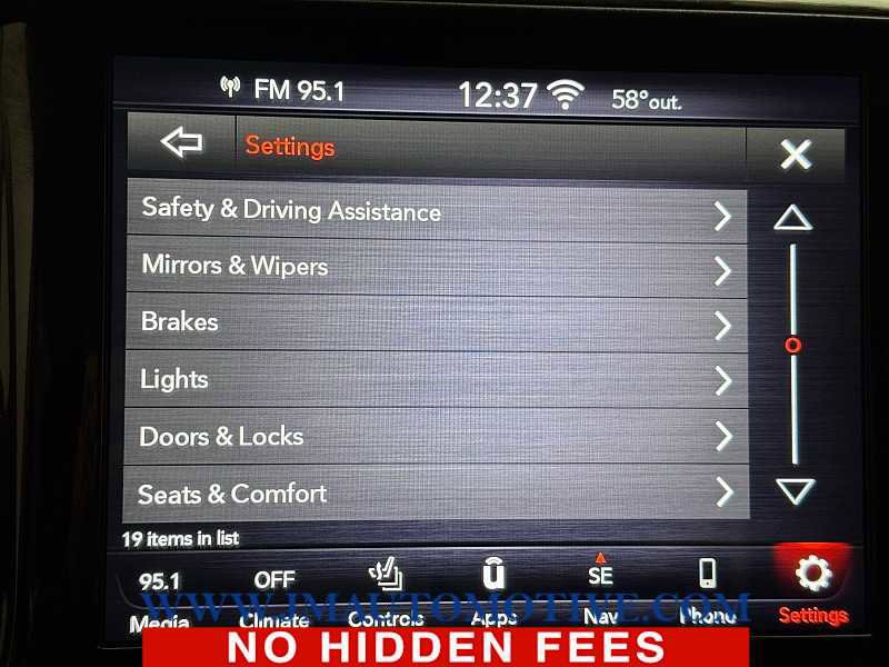 Used 2020 RAM 1500 Laramie image 32