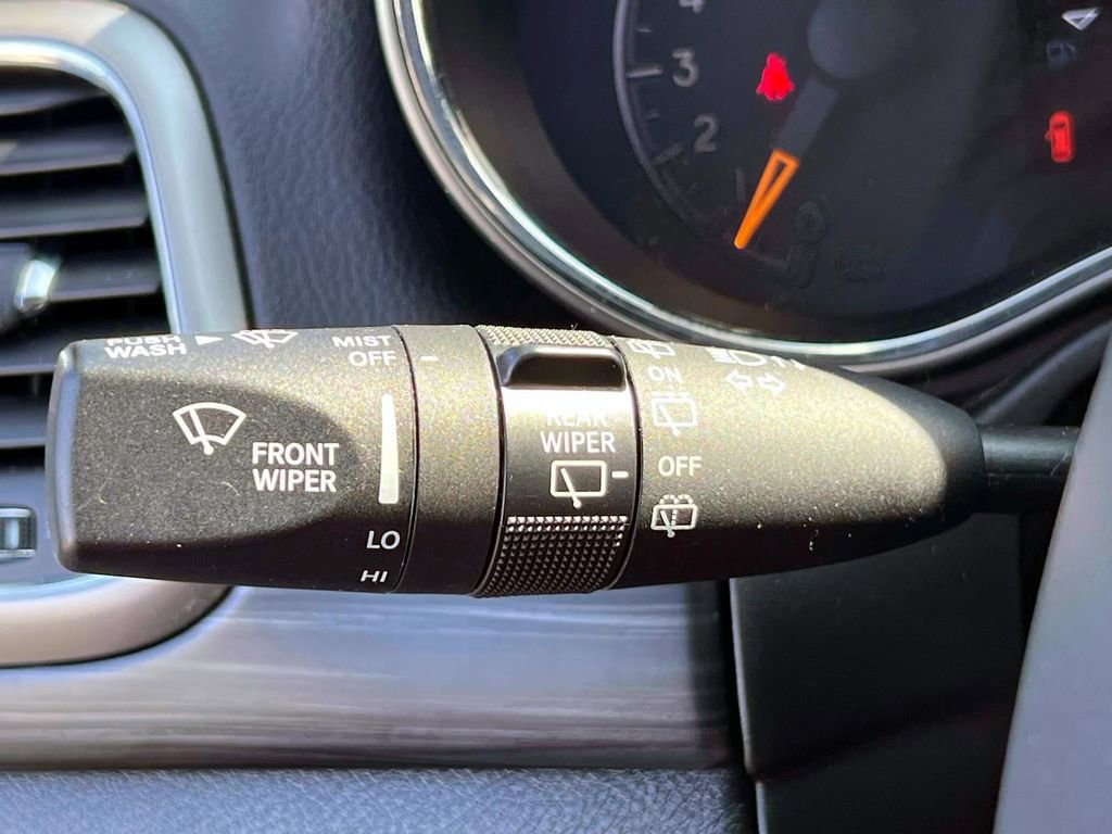 Certified 2019 Jeep Grand Cherokee Altitude image 22