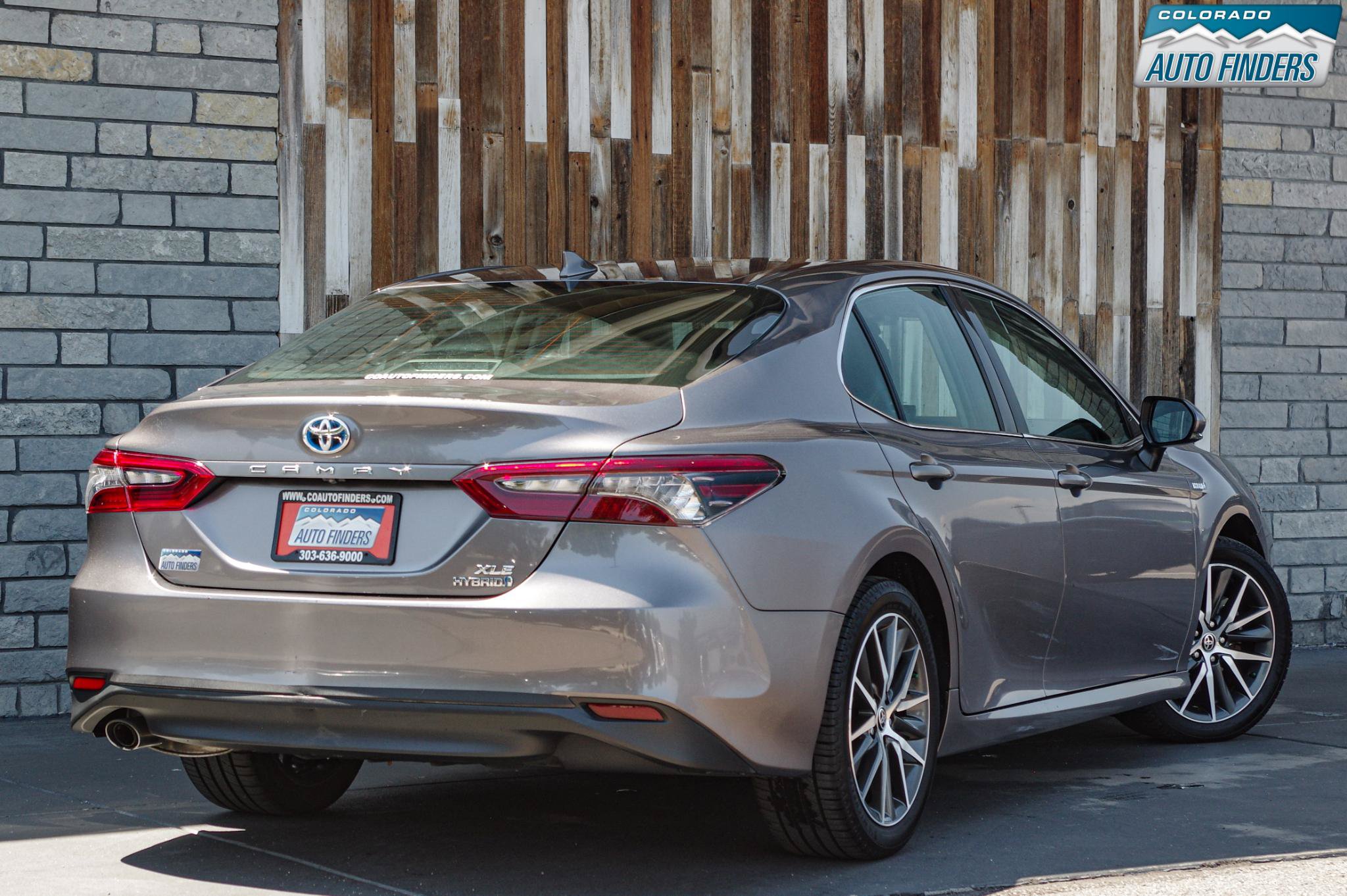 Used 2021 Toyota Camry XLE FWD image 7