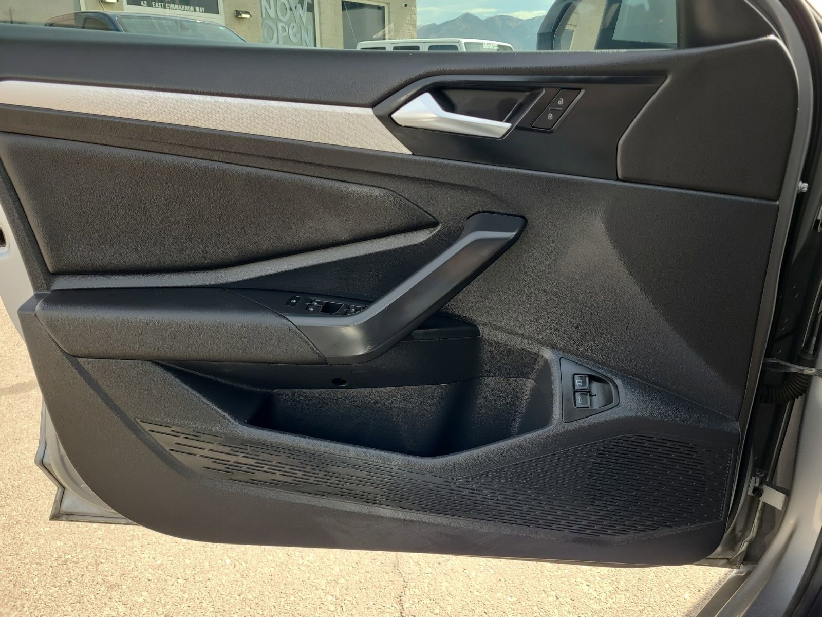 Used 2021 Volkswagen Jetta S image 17