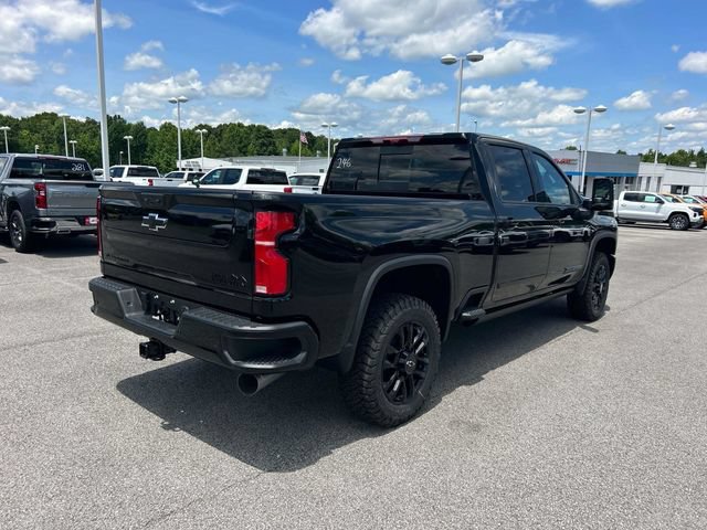 New 2026 Chevrolet Silverado 2500 High Country w/ Midnight Edition AWD/4WD image 3