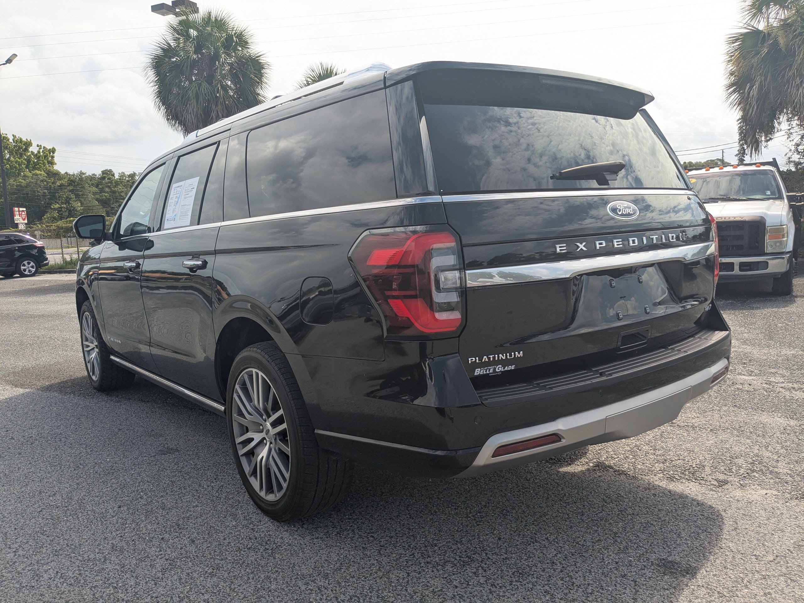 Used 2022 Ford Expedition Max Platinum AWD/4WD image 6