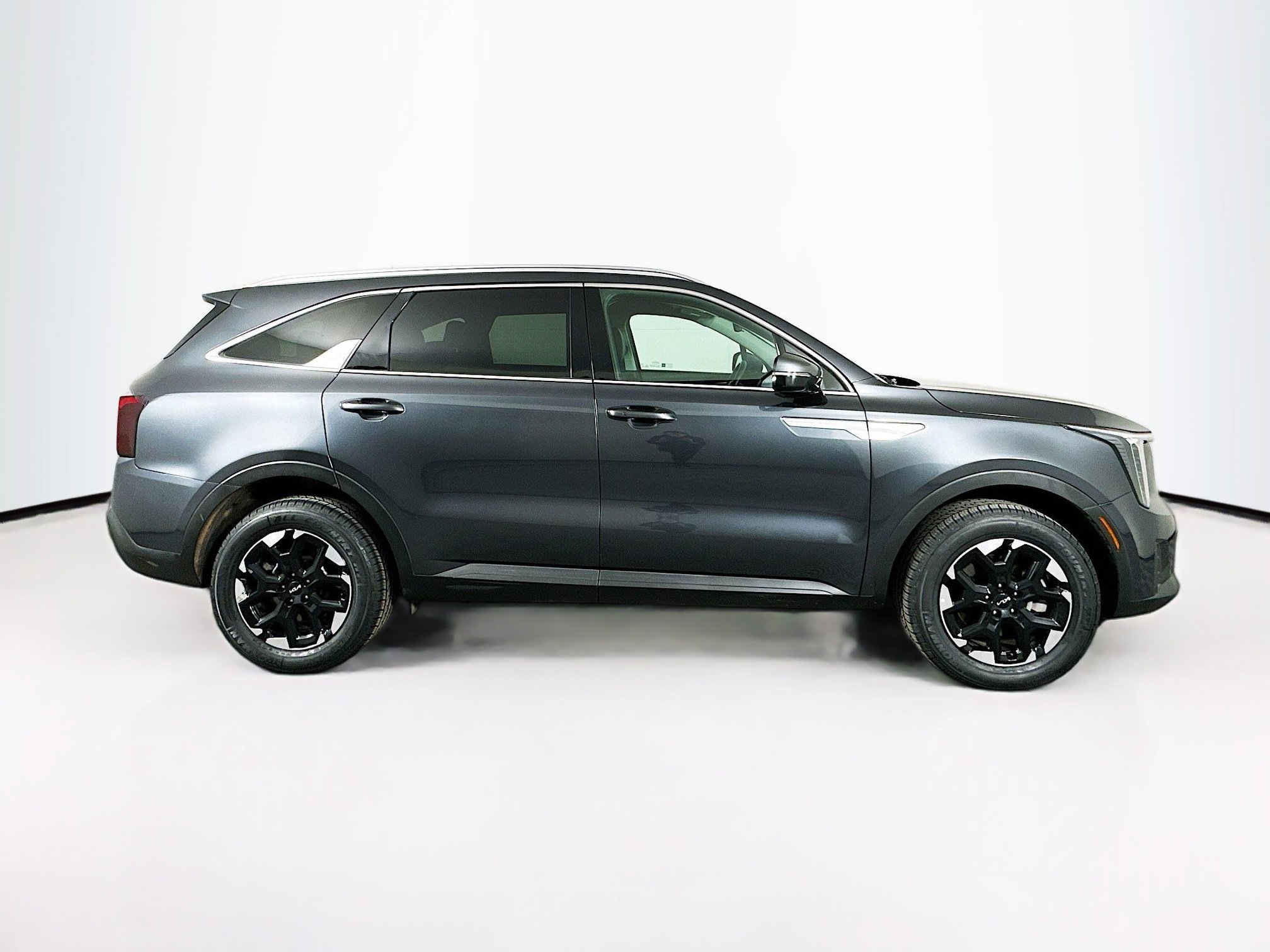 Used 2024 Kia Sorento S image 10