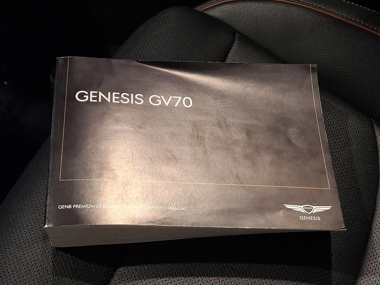 Used 2023 Genesis GV70 2.5T w/ Advanced Package image 26