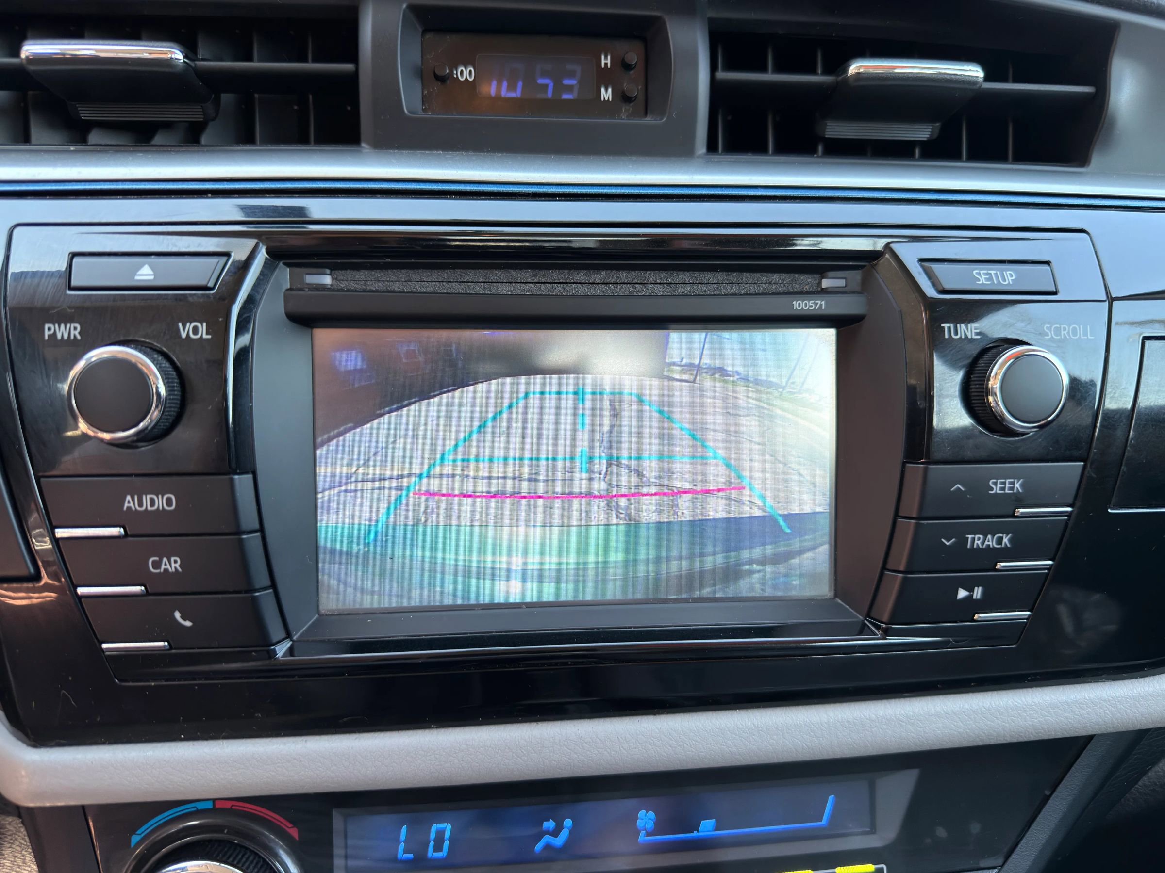 Used 2016 Toyota Corolla LE FWD image 14