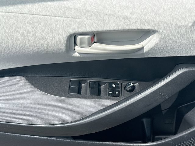 Used 2022 Toyota Corolla LE FWD image 17