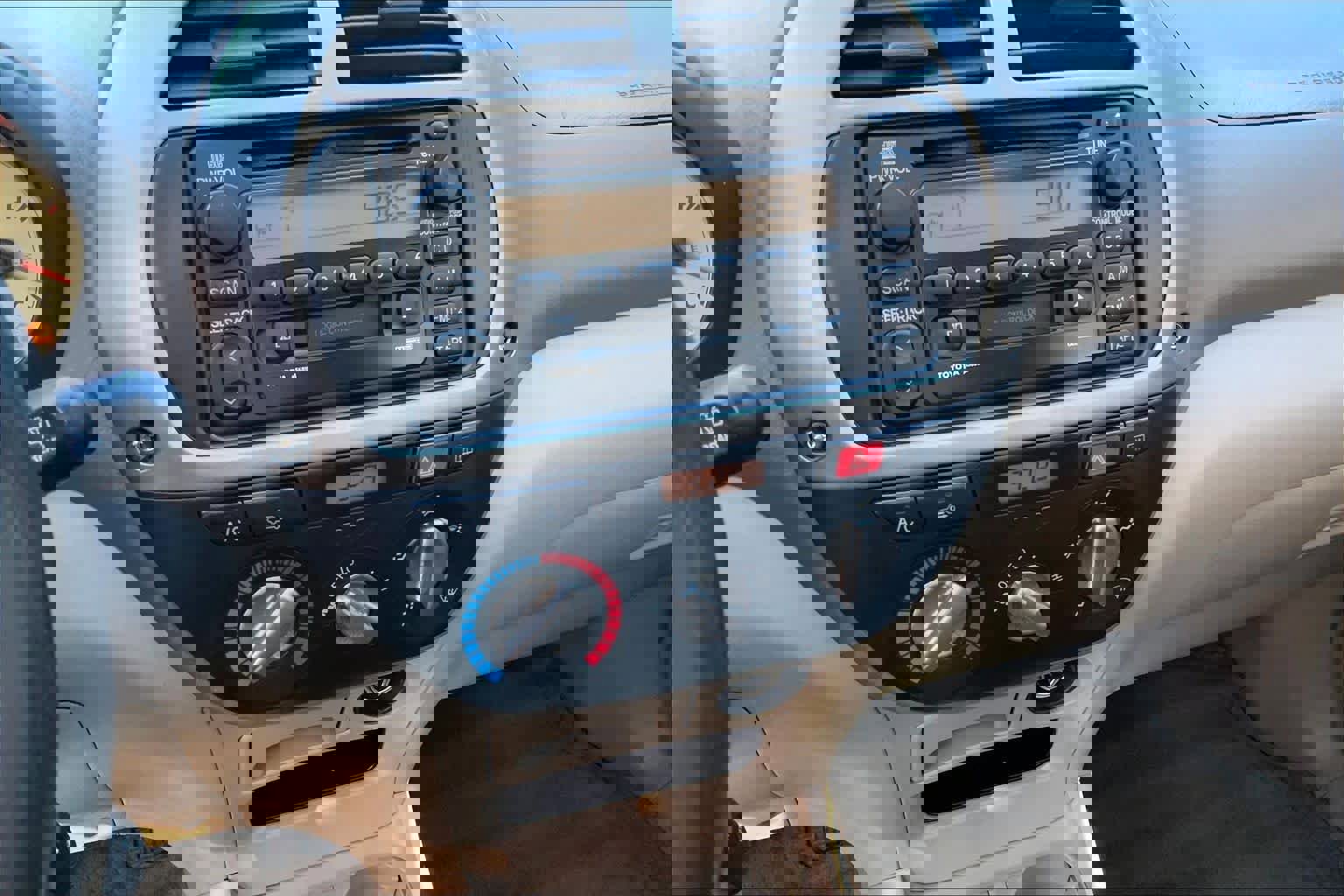 Used 2002 Toyota RAV4 4WD image 28