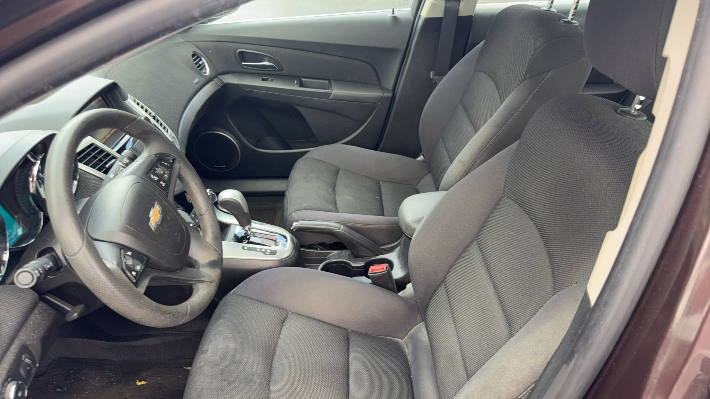 Used 2015 Chevrolet Cruze LT w/ Sun And Sound Package image 14