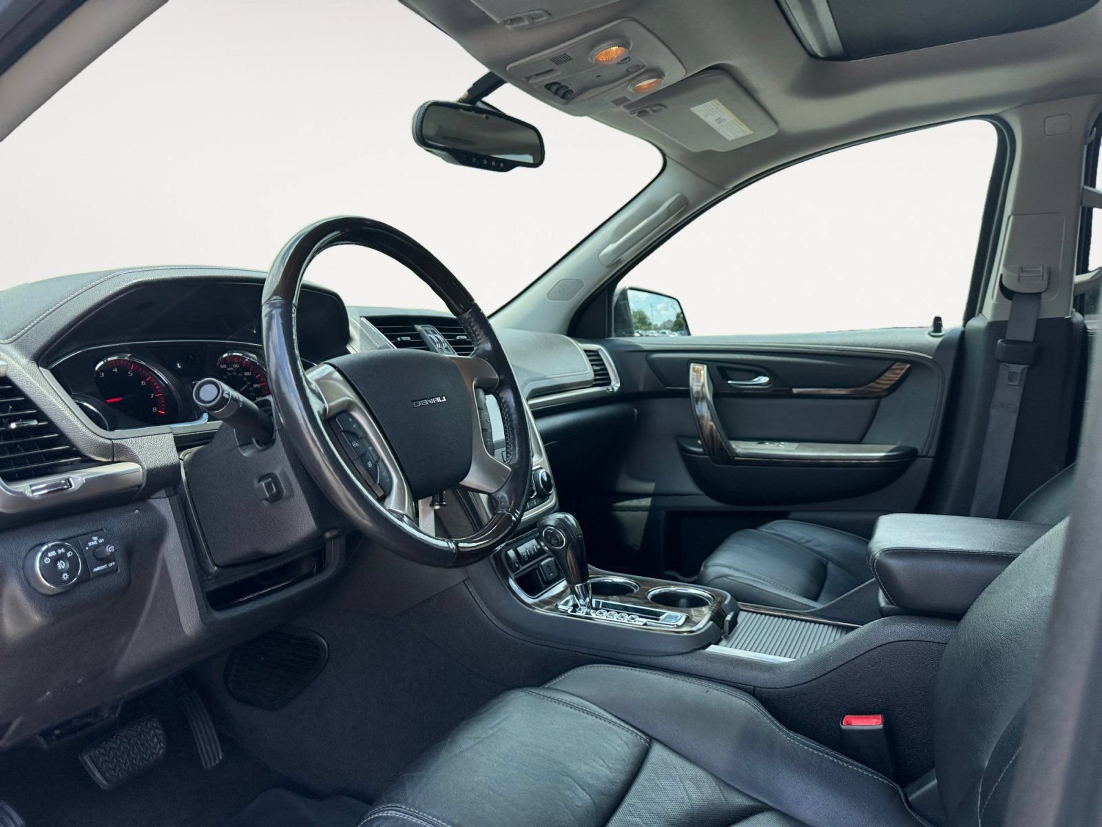 Used 2015 GMC Acadia Denali AWD/4WD image 9