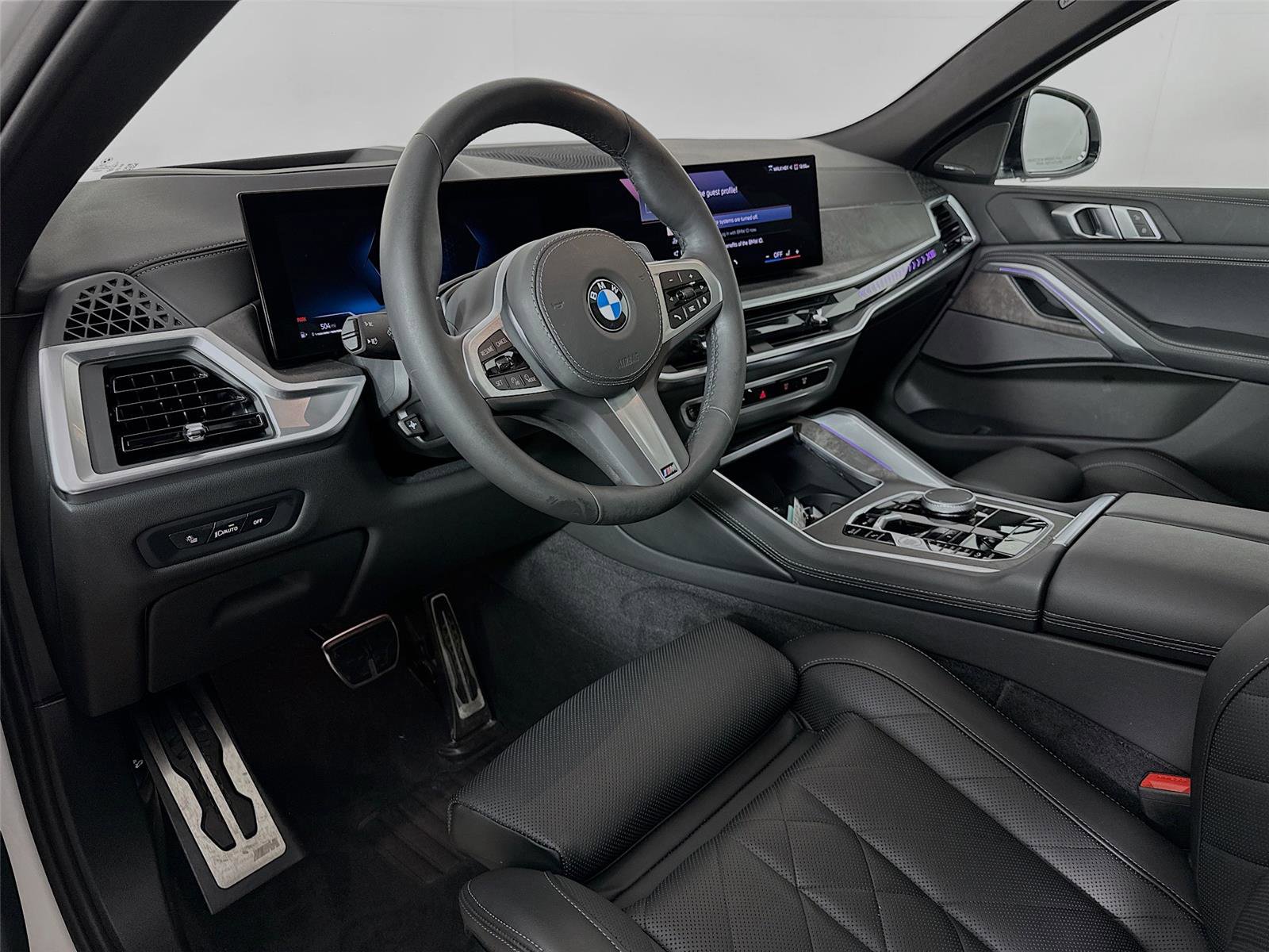 Certified 2024 BMW X6 xDrive40i image 9