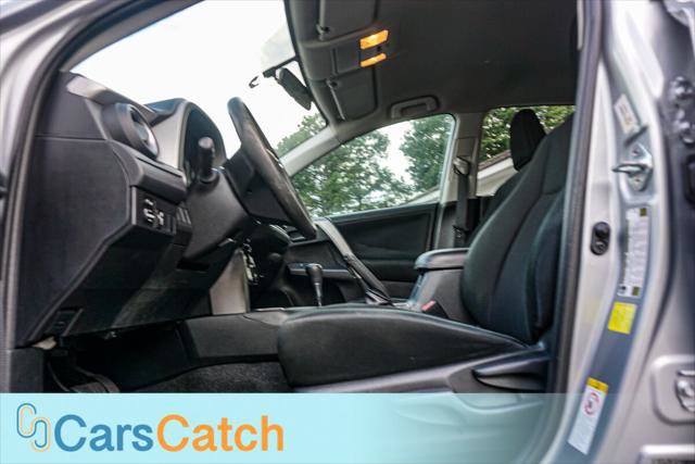 Used 2016 Toyota RAV4 LE FWD image 18