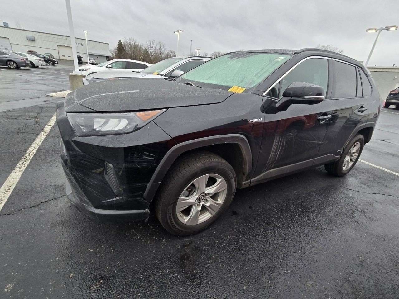 Used 2019 Toyota RAV4 LE image 4