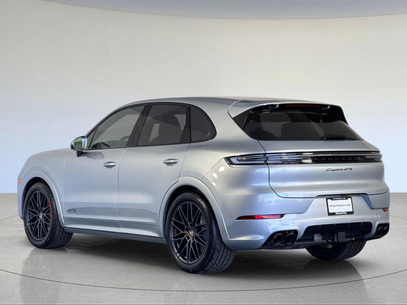 New 2026 Porsche Cayenne GTS video 3